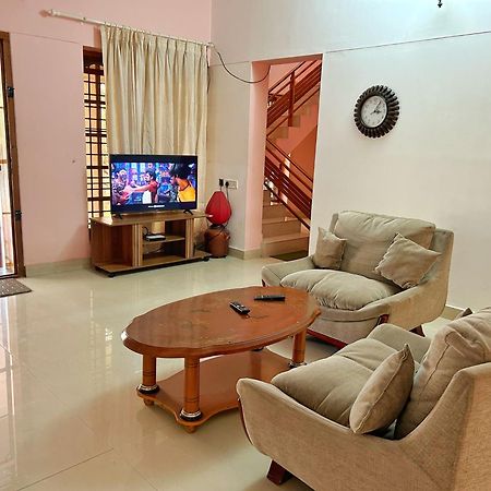 La Casa Trivandrum 4 Bhk Ac Luxury Villa At City Centre, Just 6 Kms To Airport Thiruvananthapuram Dış mekan fotoğraf