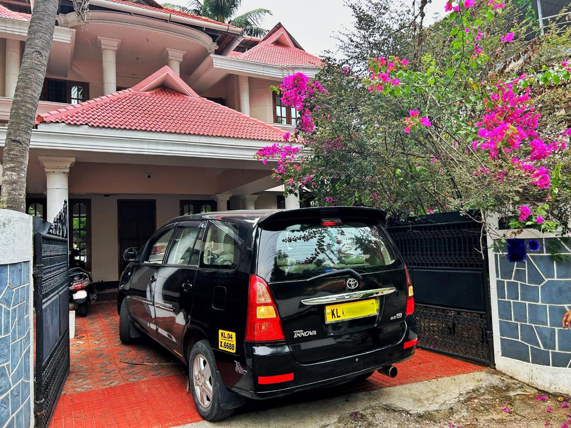 La Casa Trivandrum 4 Bhk Ac Luxury Villa At City Centre, Just 6 Kms To Airport Thiruvananthapuram Dış mekan fotoğraf