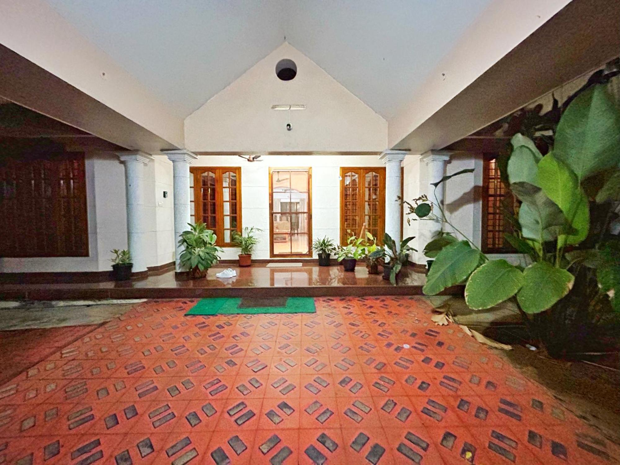 La Casa Trivandrum 4 Bhk Ac Luxury Villa At City Centre, Just 6 Kms To Airport Thiruvananthapuram Dış mekan fotoğraf