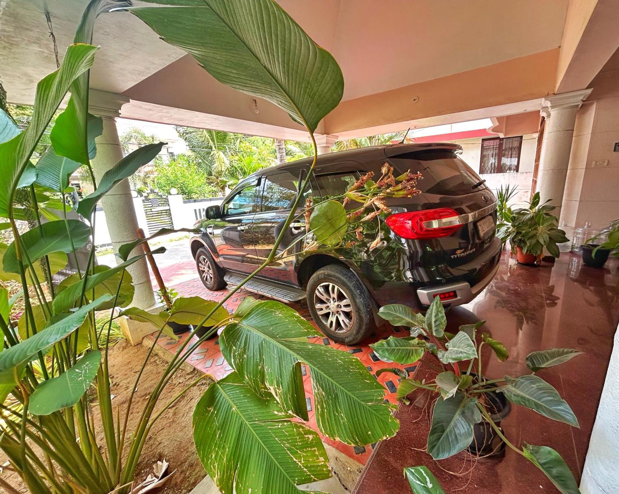 La Casa Trivandrum 4 Bhk Ac Luxury Villa At City Centre, Just 6 Kms To Airport Thiruvananthapuram Dış mekan fotoğraf