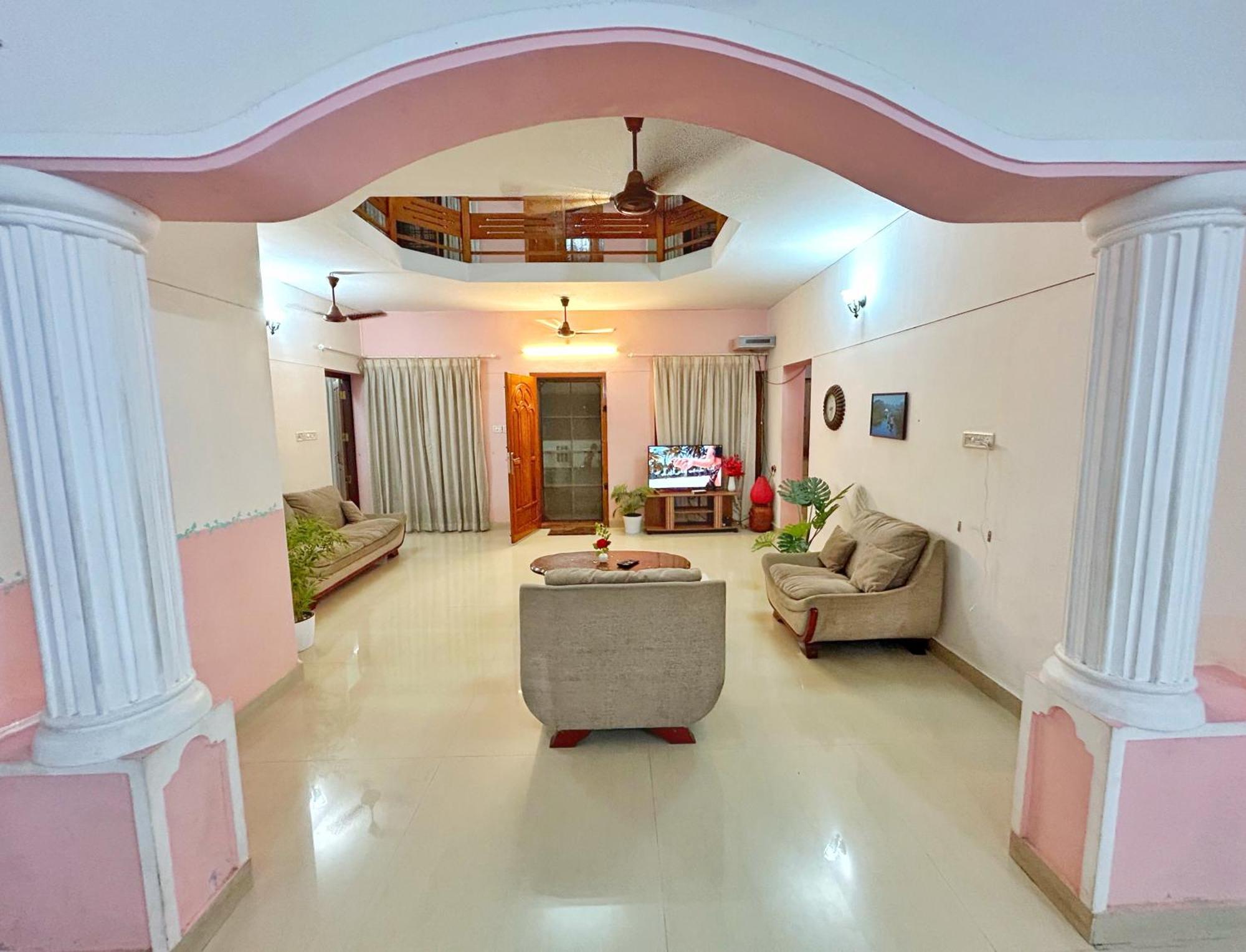 La Casa Trivandrum 4 Bhk Ac Luxury Villa At City Centre, Just 6 Kms To Airport Thiruvananthapuram Dış mekan fotoğraf
