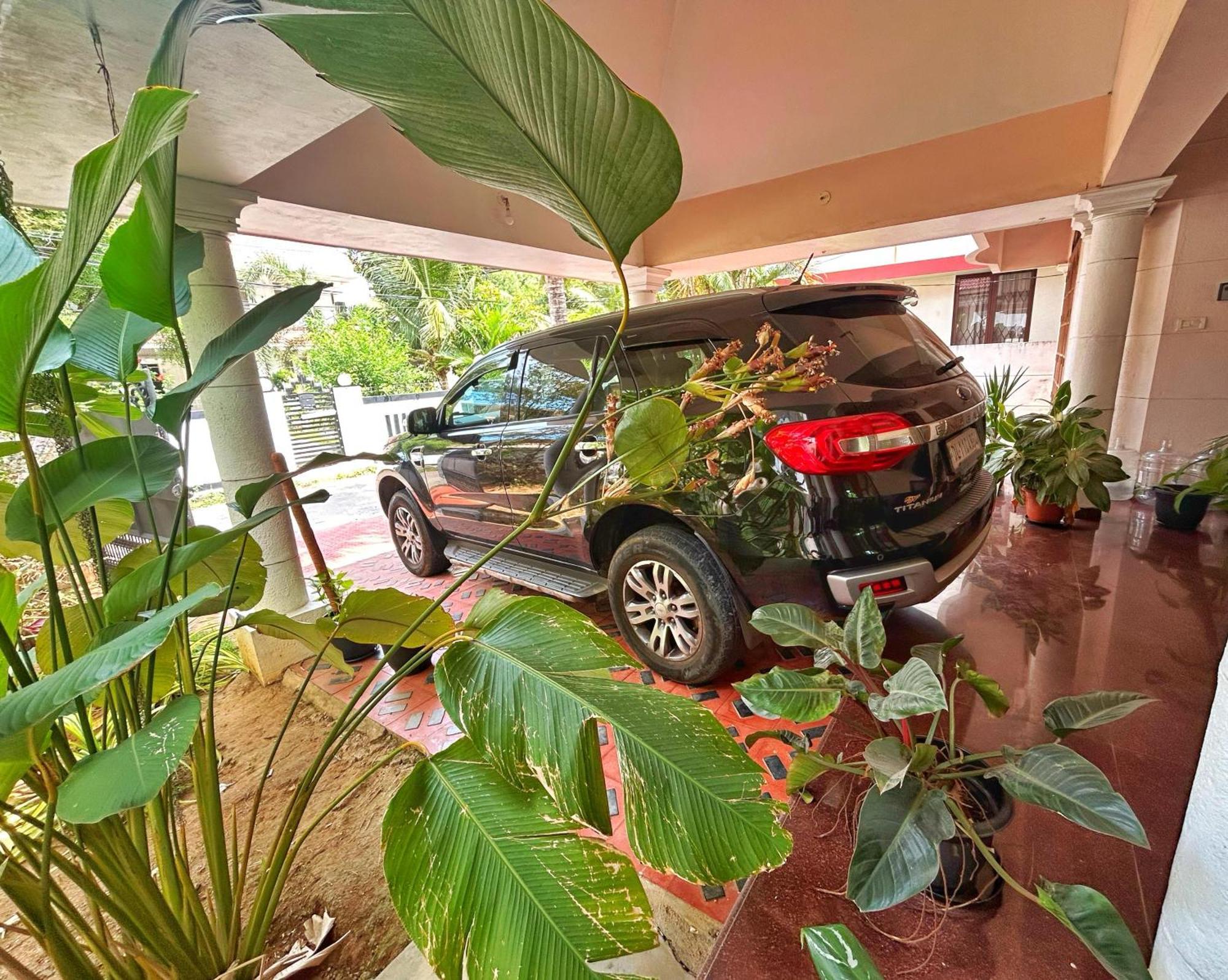 La Casa Trivandrum 4 Bhk Ac Luxury Villa At City Centre, Just 6 Kms To Airport Thiruvananthapuram Dış mekan fotoğraf