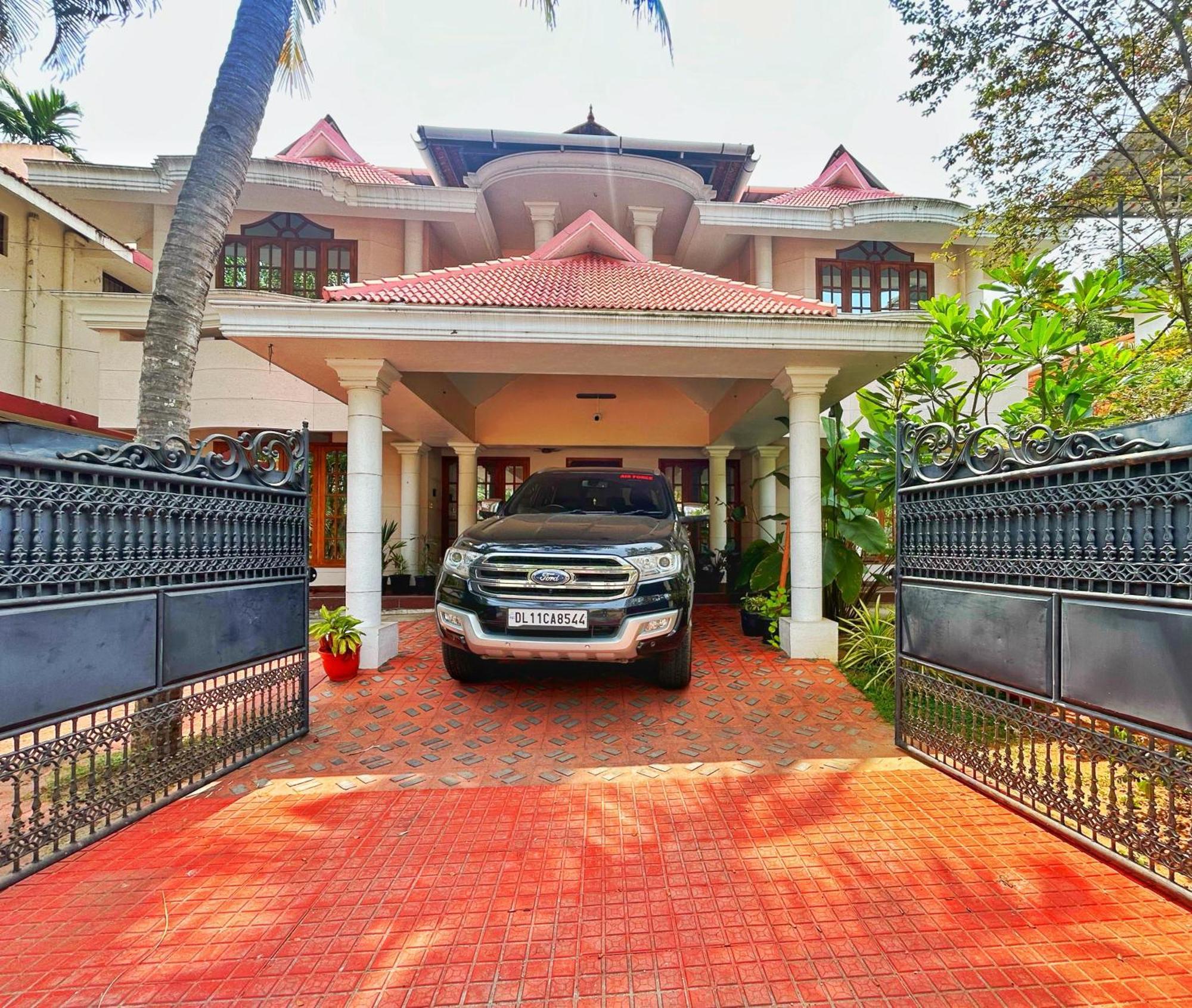 La Casa Trivandrum 4 Bhk Ac Luxury Villa At City Centre, Just 6 Kms To Airport Thiruvananthapuram Dış mekan fotoğraf